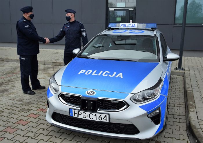 nowy samochod dla policji